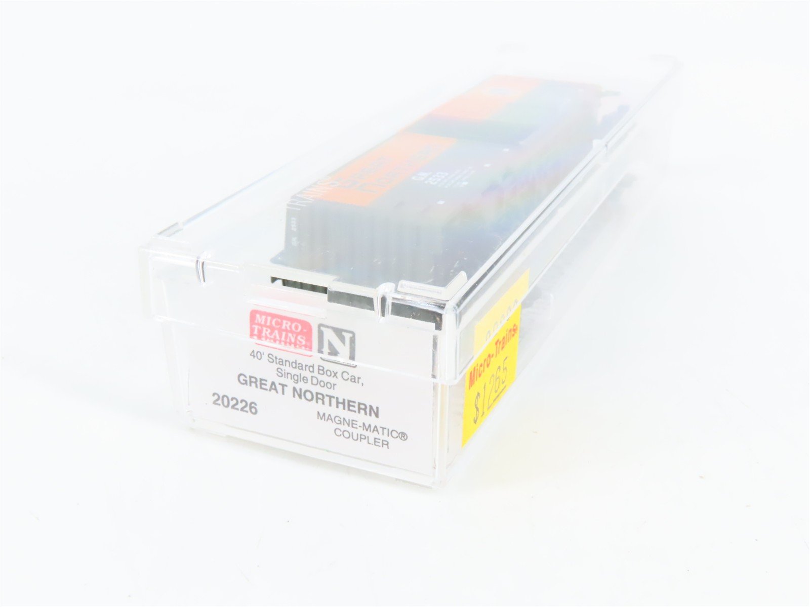 N Scale Micro-Trains 20226 GN Great Northern 40' Single Door Box Car 2533 RTR
