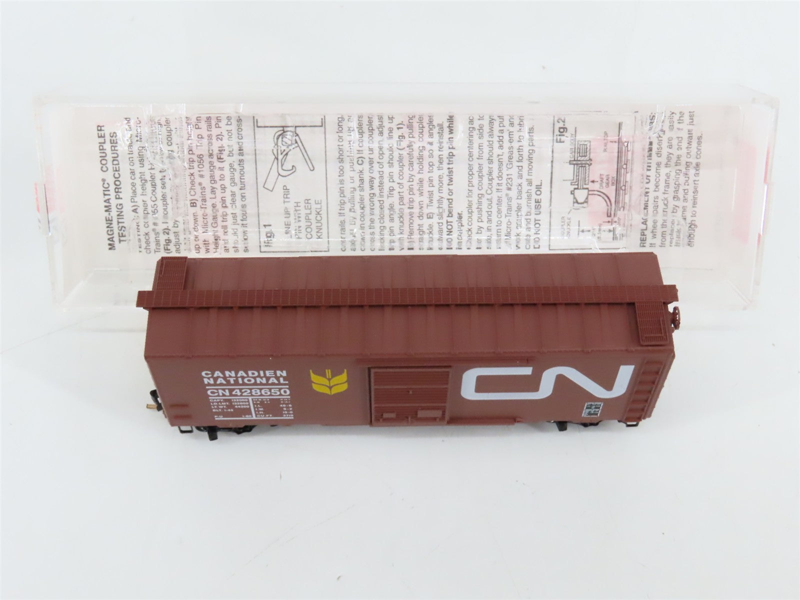N Scale Micro-Trains 20550 CN Canadian National 40' Box Car 428650 RTR