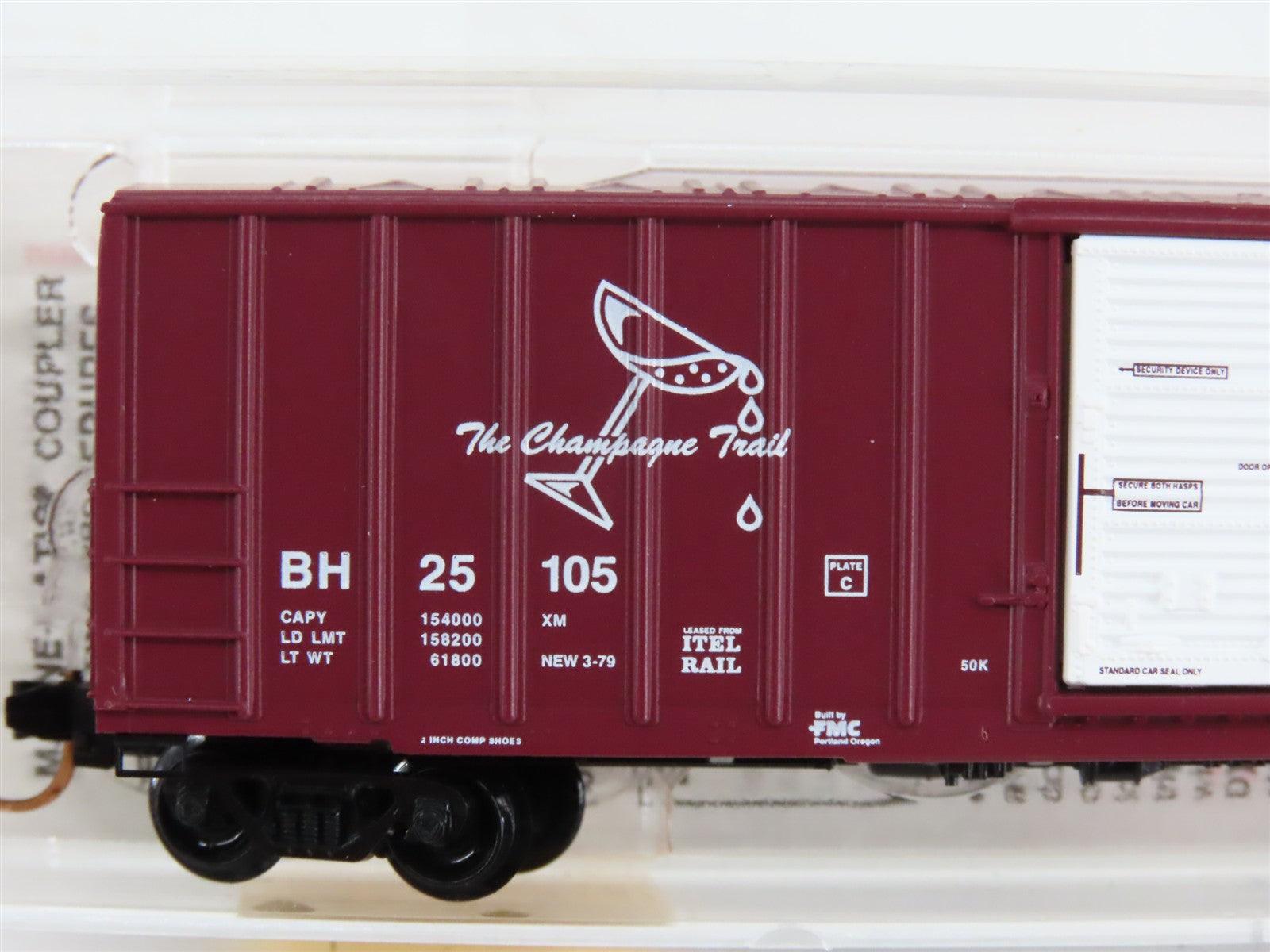 N Scale Micro-Trains 25380 BH Bath & Hammondsport 50' Rib Side Box Car 25105 RTR