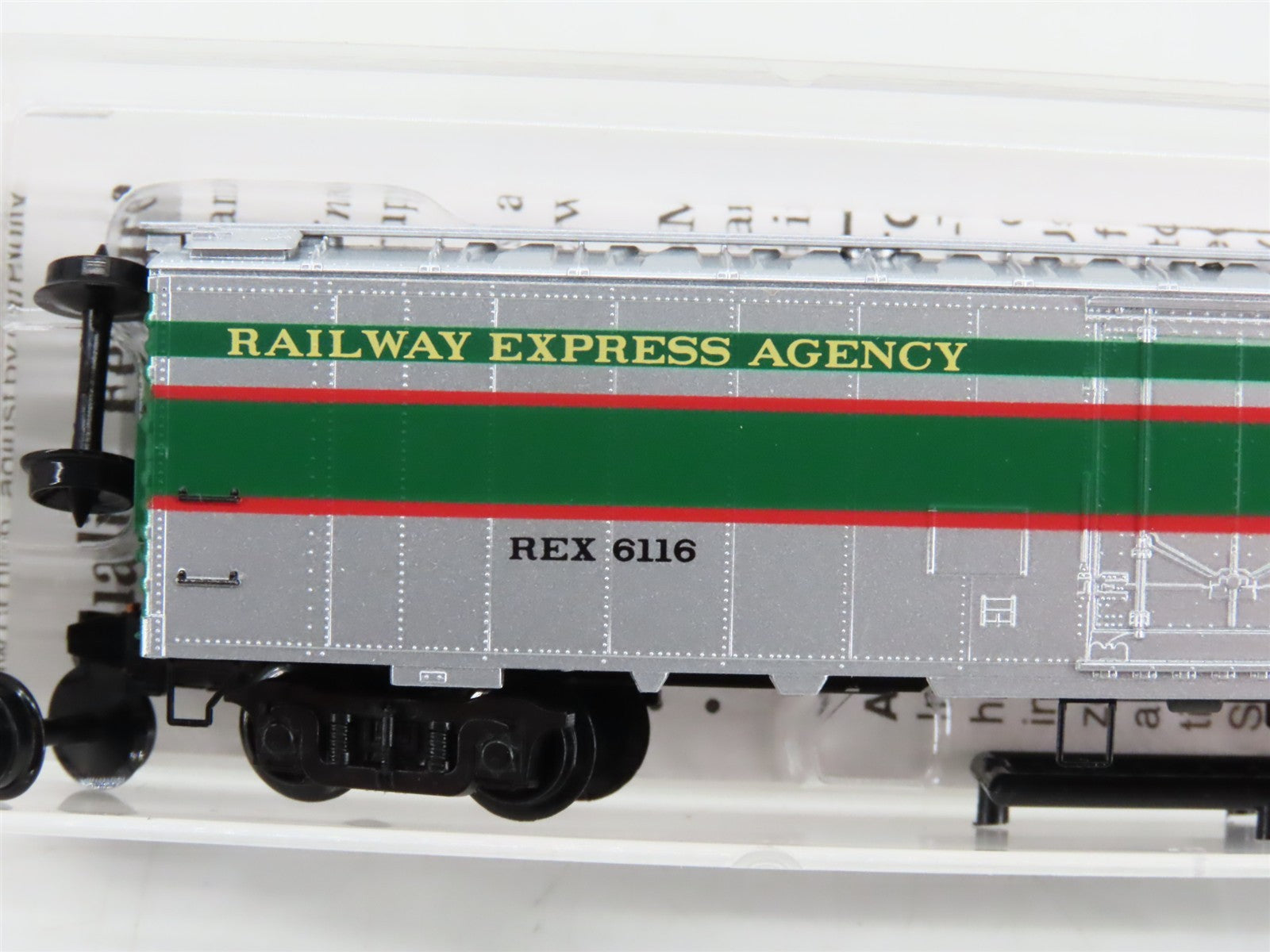 N Scale Micro-Trains 52080 REX Railway Express Agency 52' Reefer 6116 RTR