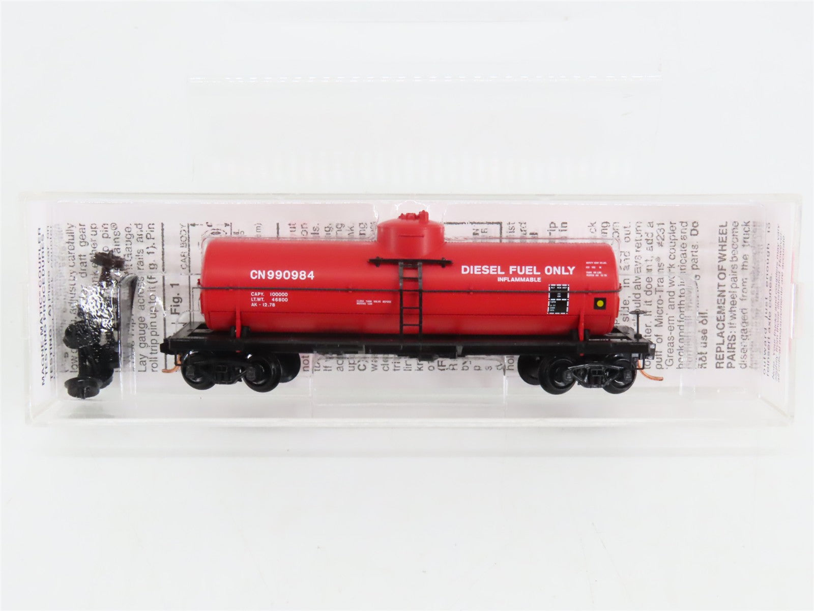 N Scale Micro-Trains 65560 CN Canadian National 39' Single Dome Tank Car RTR