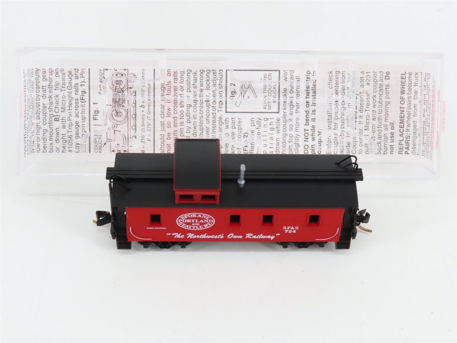 N Scale Micro-Trains 51060 SP&S Spokane, Portland & Seattle 34' Caboose 724 RTR