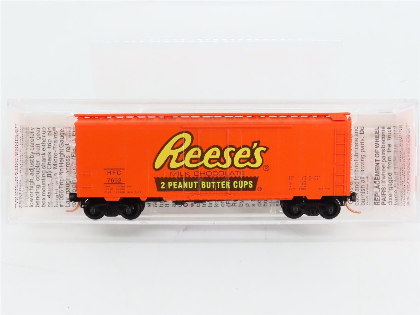 N Scale Micro-Trains 21300 HFC Hershey's / Reese's 40' Plug Door Box Car RTR
