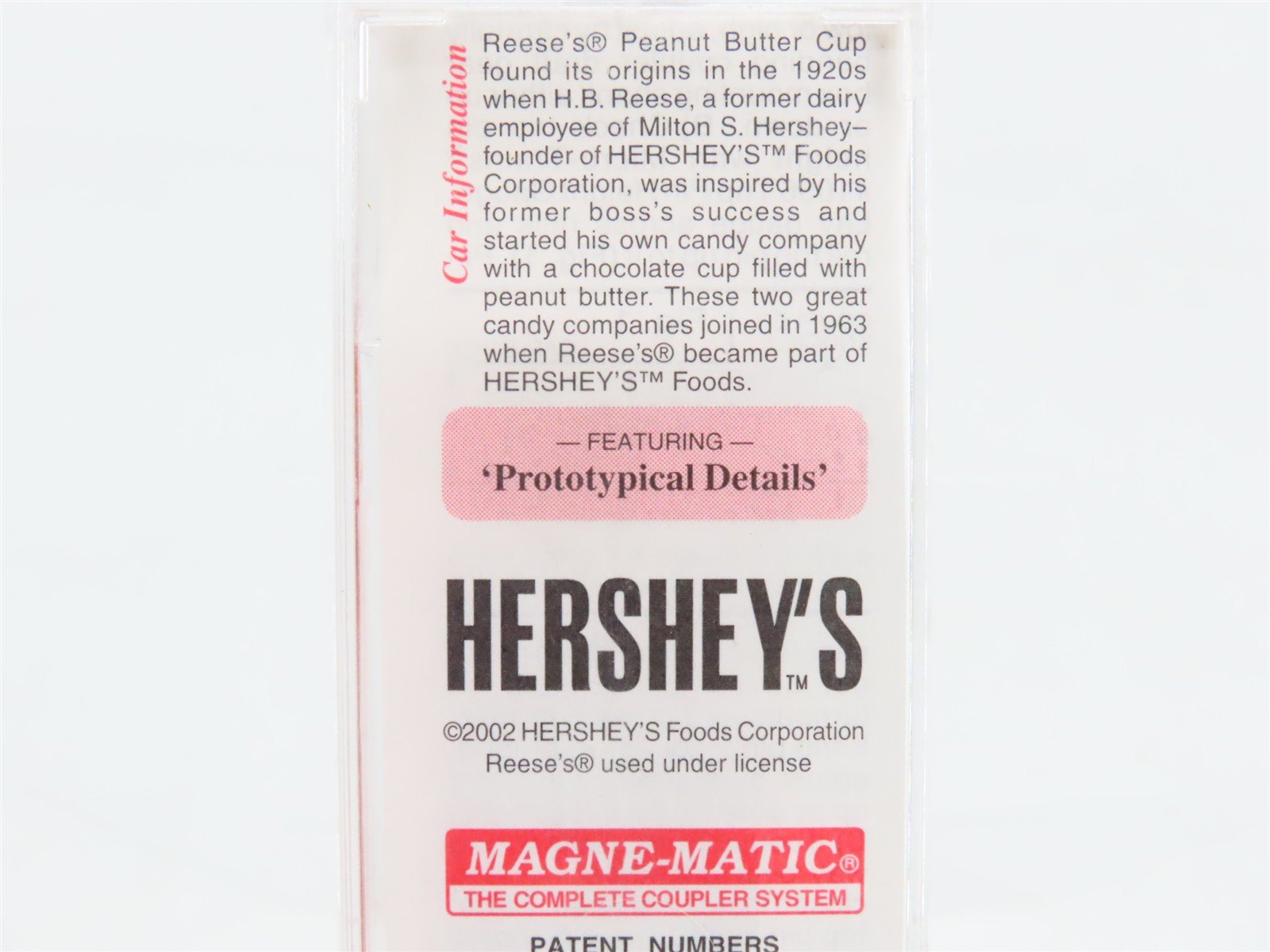N Scale Micro-Trains 21300 HFC Hershey's / Reese's 40' Plug Door Box Car RTR