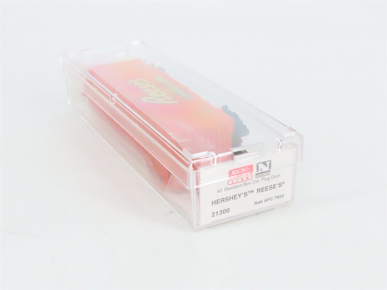 N Scale Micro-Trains 21300 HFC Hershey's / Reese's 40' Plug Door Box Car RTR