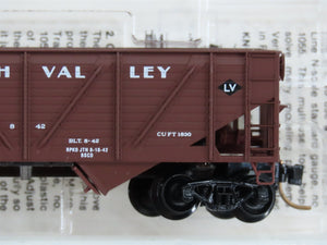 N Scale Micro-Trains 57030 LV Lehigh Valley 33' 2-Bay Composite Side Hopper RTR