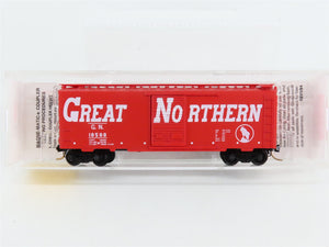 N Scale Micro-Trains 20176 GN Great Northern 40' Box Car 18588 RTR
