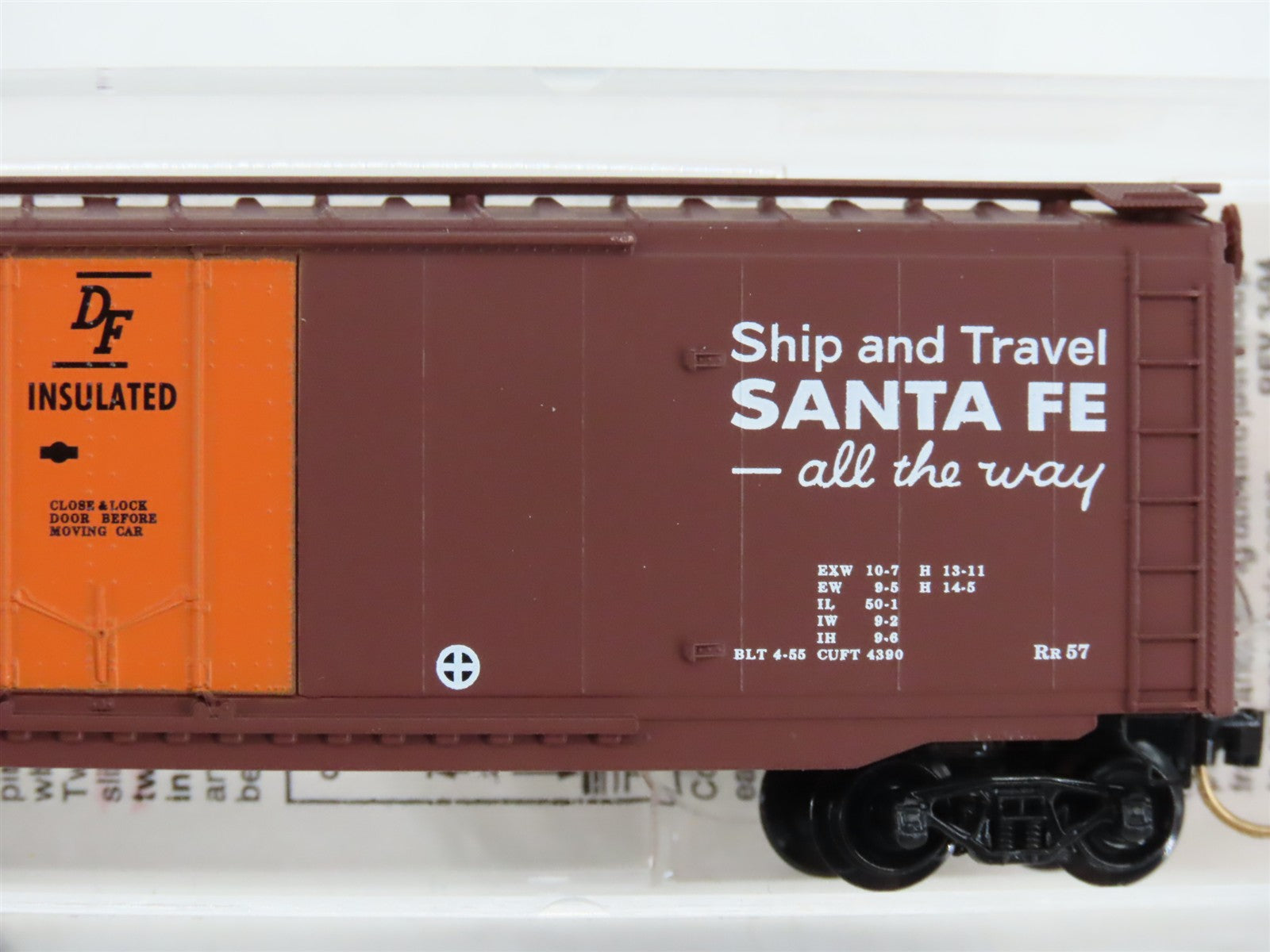 N Scale Micro-Trains 32050/3 SFRB Santa Fe 50' Box Car 6172 RTR