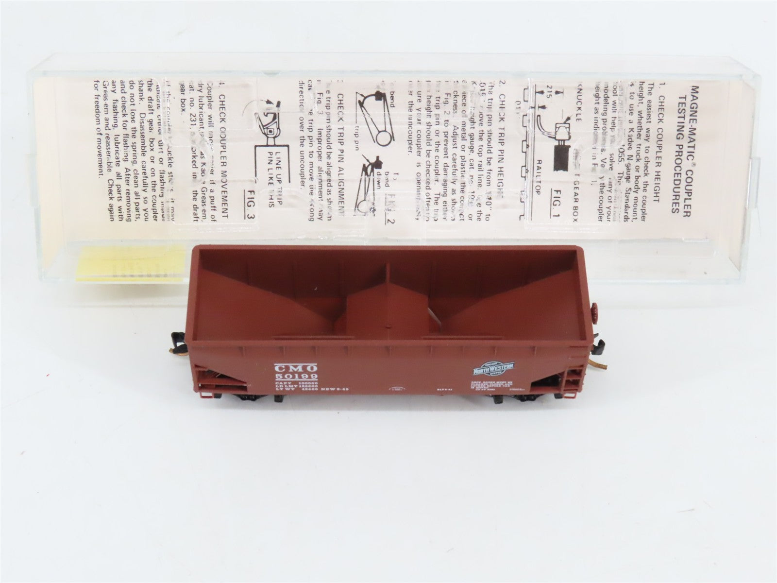 N Scale Micro-Trains 55250 CMO Chicago & North Western 33' 2-Bay Hopper #50199