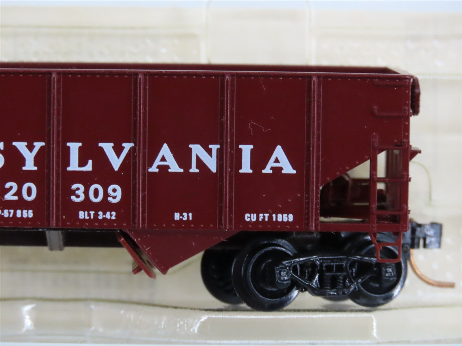 N Scale BLW/Kadee Special Run BLW-52 PRR Pennsylvania 2-Bay Open Hopper #220309