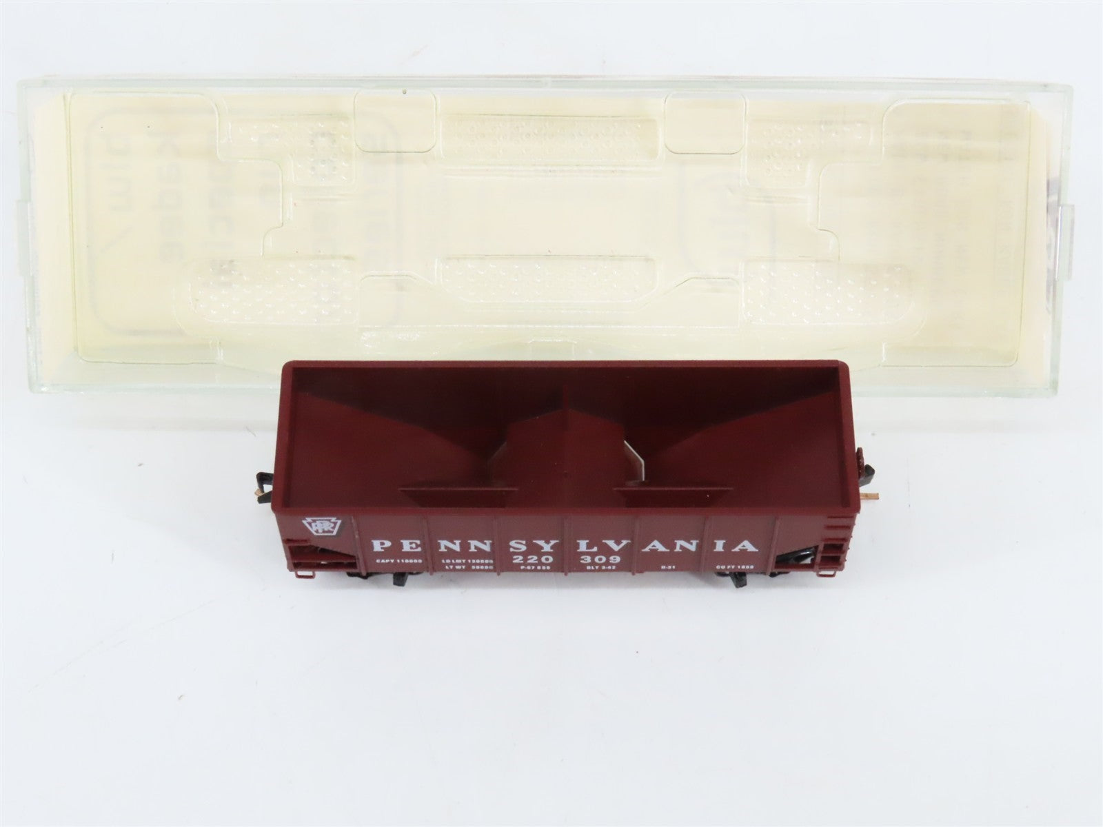 N Scale BLW/Kadee Special Run BLW-52 PRR Pennsylvania 2-Bay Open Hopper #220309