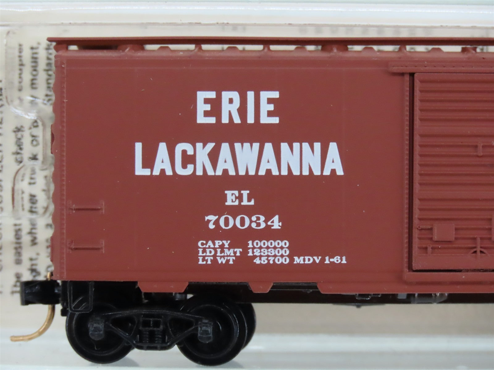 N Scale Kadee Micro-Trains MTL Special Run EL Erie Lackawanna 40' Box Car 70034
