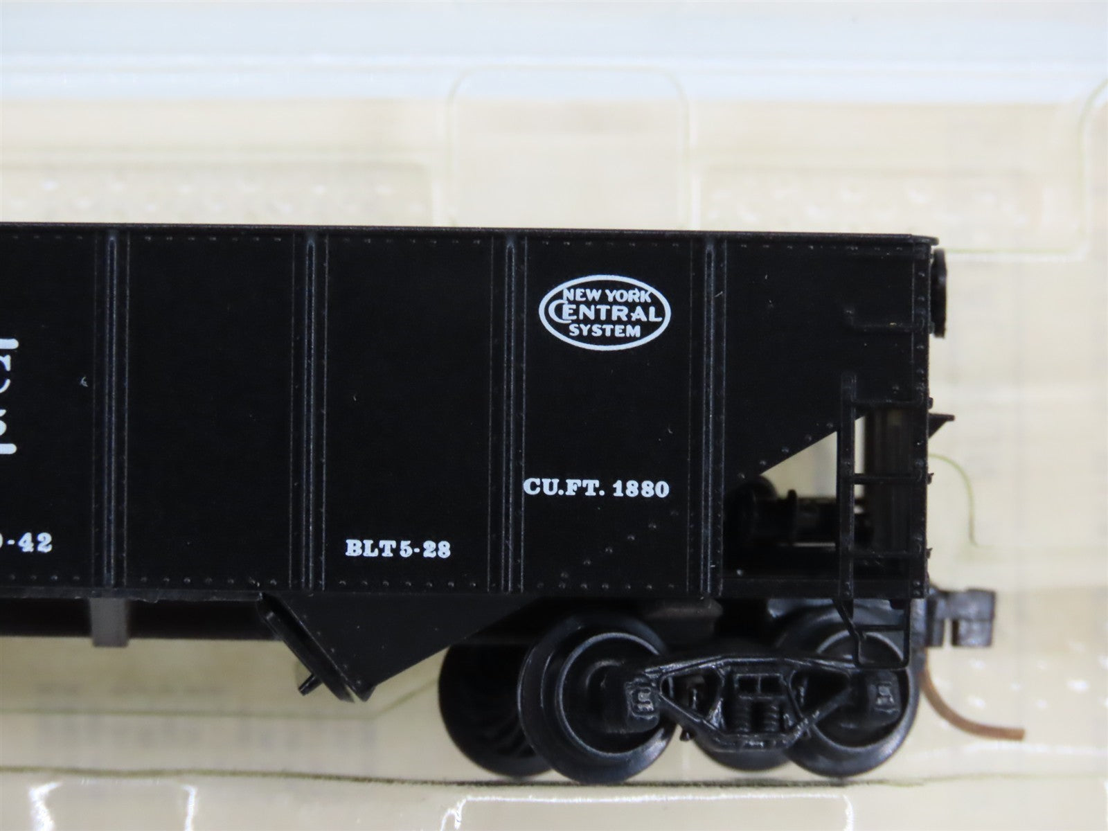 N Scale Kadee / Micro-Trains Line BLW-50 New York Central 33' Hopper RTR