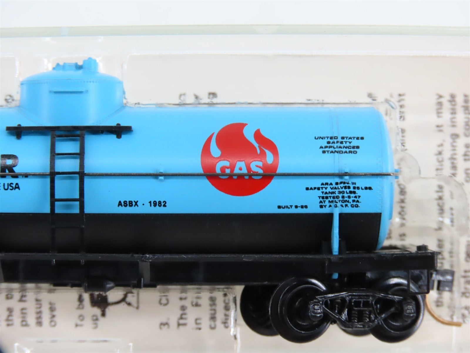 N Kadee Micro-Trains MTL AK-SAR-BEN ASBX 1982 World's Fair Single Dome Tank Car