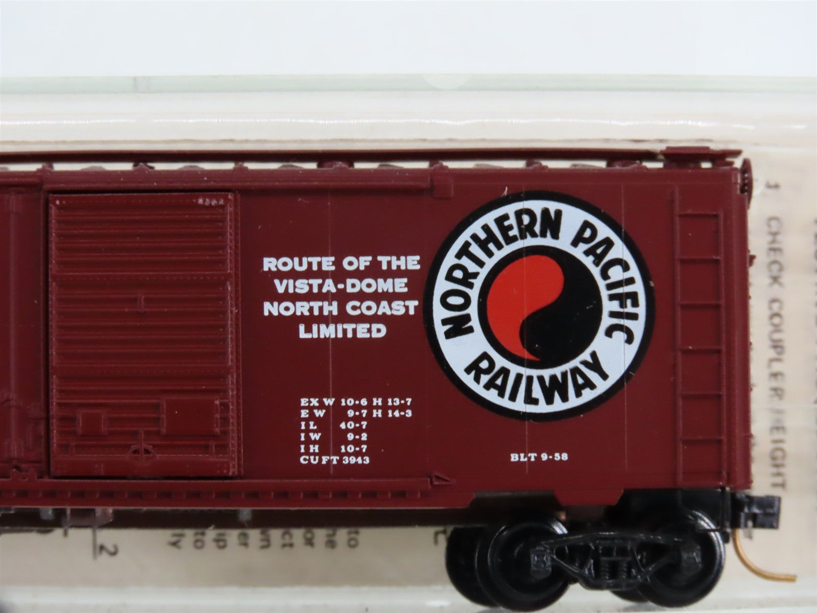 N Kadee Micro-Trains MTL Special Run 1-A NP Northern Pacific 40' Box Car #8607
