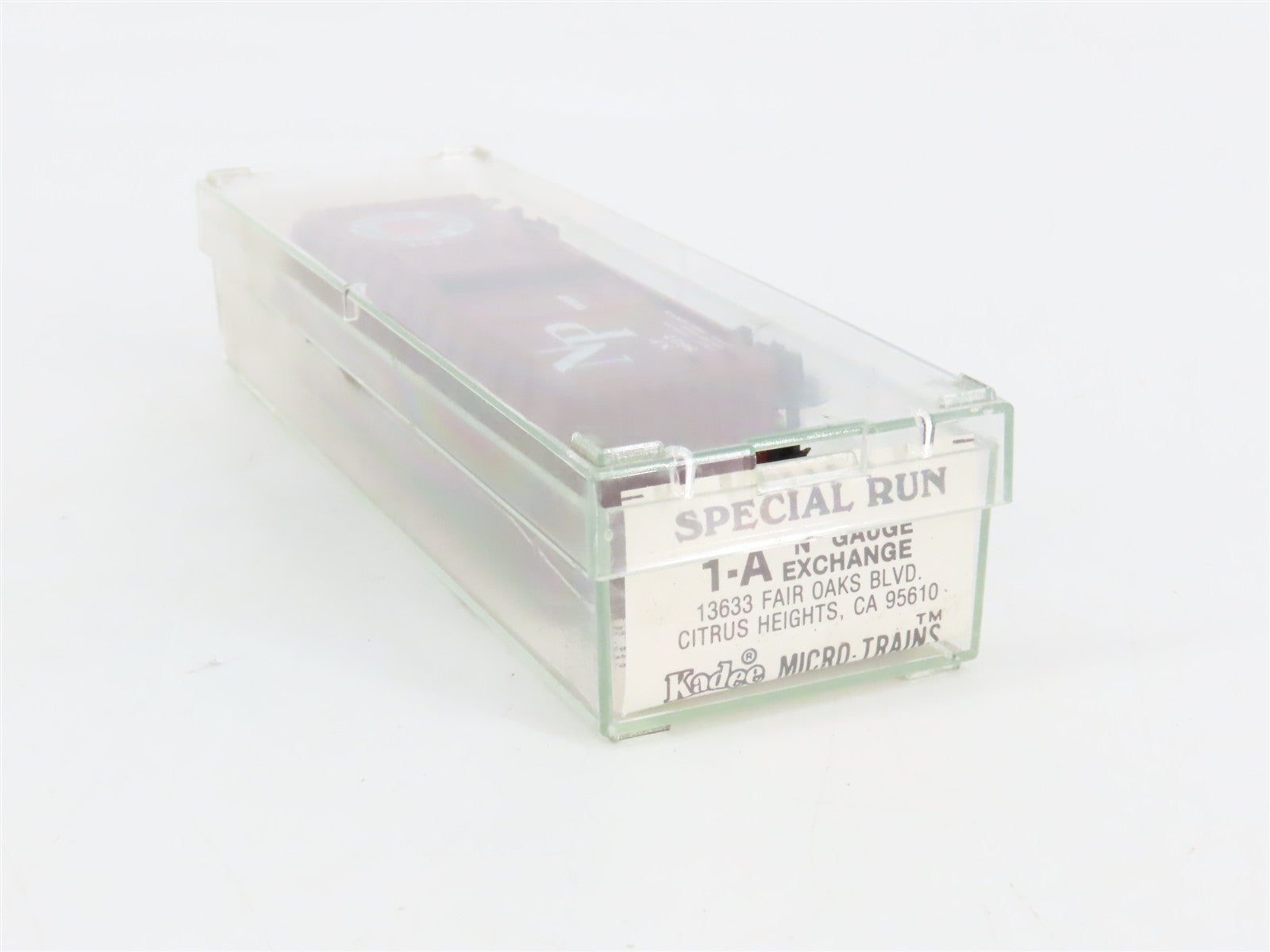 N Scale Micro-Trains 1-A NP Northern Pacific 40' Box Car 8607 RTR
