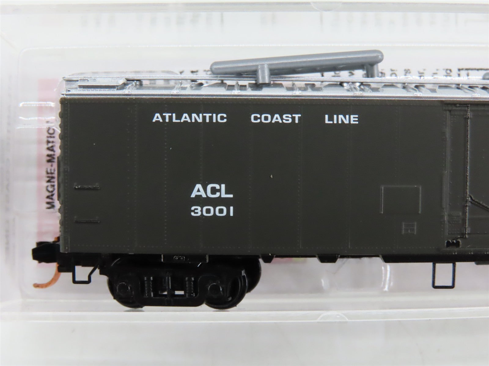N Scale Micro-Trains MTL 05200110 ACL Atlantic Coast Line 52' Reefer #3001