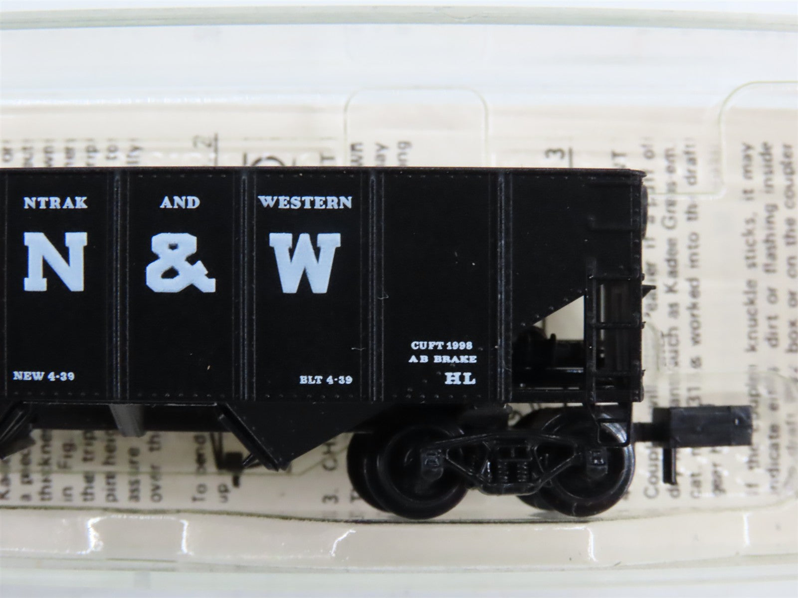N Scale Micro-Trains N&W Norfolk & Western 2-Bay Hopper 38993 RTR