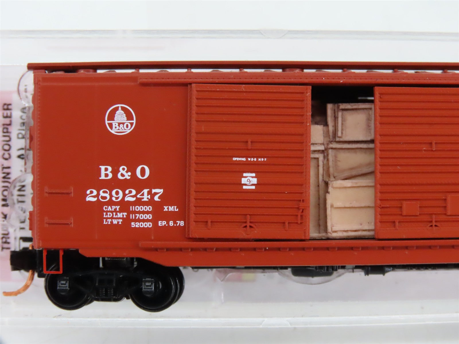 N Micro-Trains MTL 03400380 B&O Baltimore & Ohio 50' Box Car #289247 w/ Load