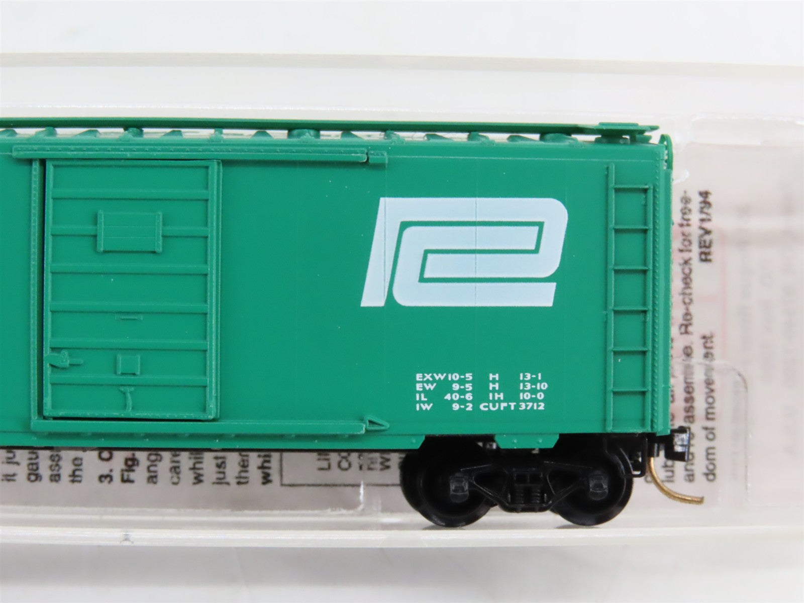 N Scale Micro-Trains 20160 PC Penn Central 40' Box Car 103601 RTR