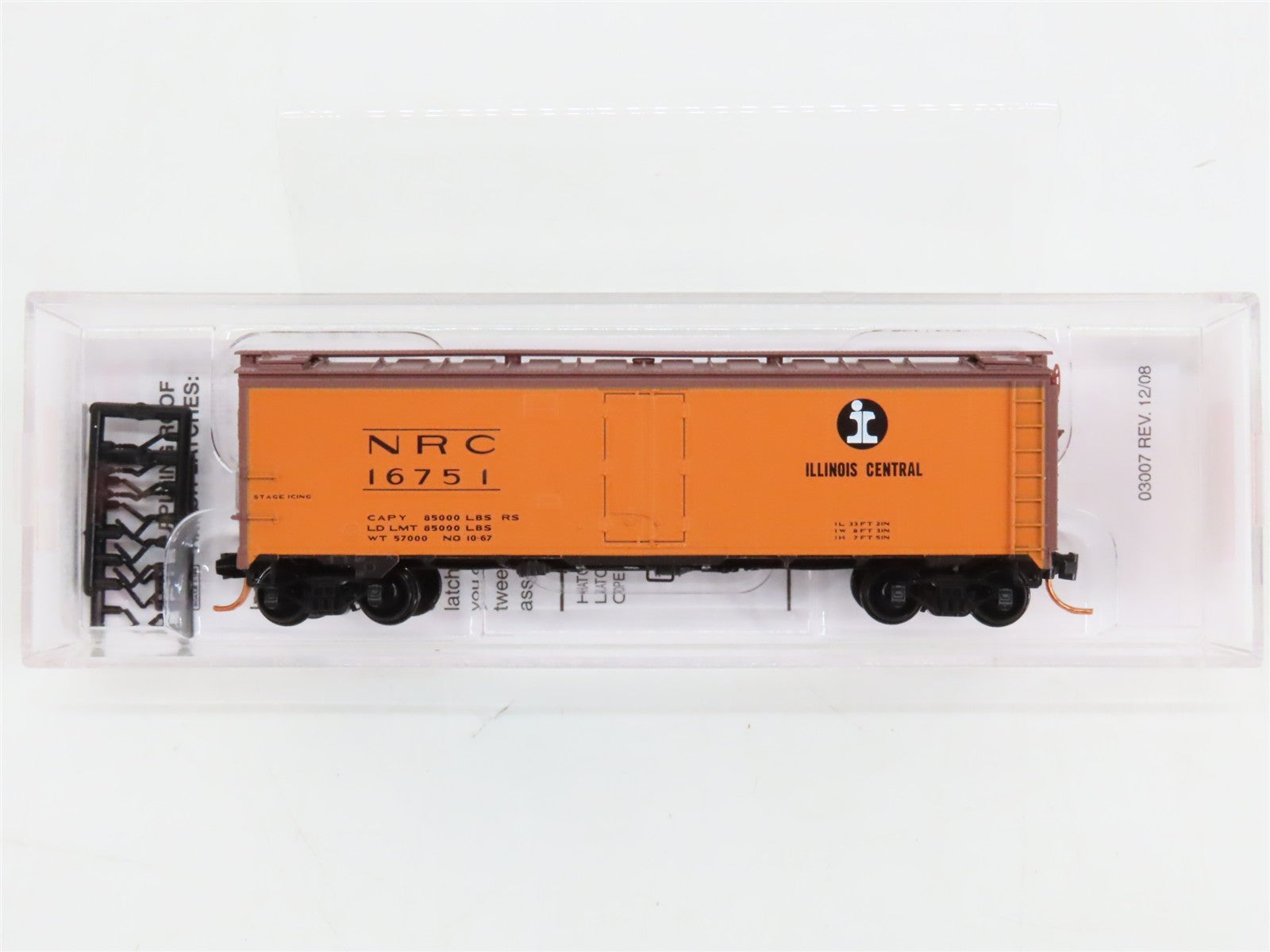 N Scale Micro-Trains MTL 05900546 NRC Illinois Central 40' Steel Reefer #16751