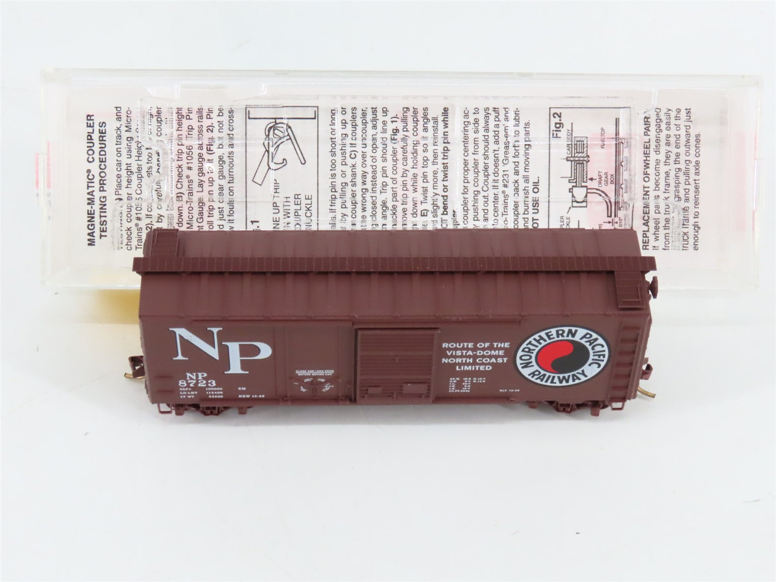 N Scale Micro-Trains 22040 Northern Pacific 40' Plug & Sliding Door Box Car RTR