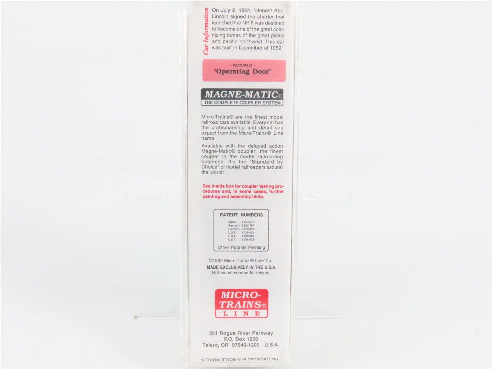 N Scale Micro-Trains 22040 Northern Pacific 40' Plug & Sliding Door Box Car RTR