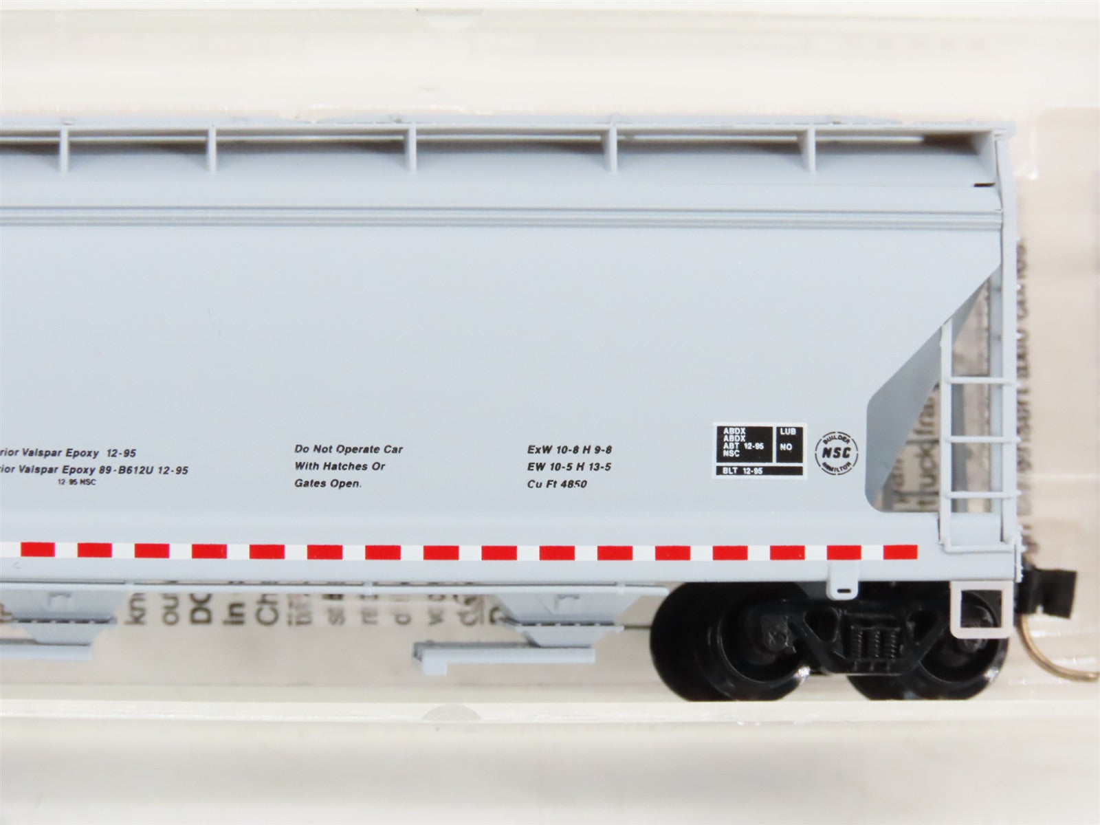 N Scale Micro-Trains MTL 94090 SOO CP Rail / SOO Line 3-Bay Hopper 116960 RTR