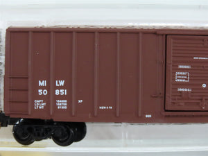 N Scale Micro-Trains 25310 Milwaukee Road 50' Rib Side Single Door Box Car RTR