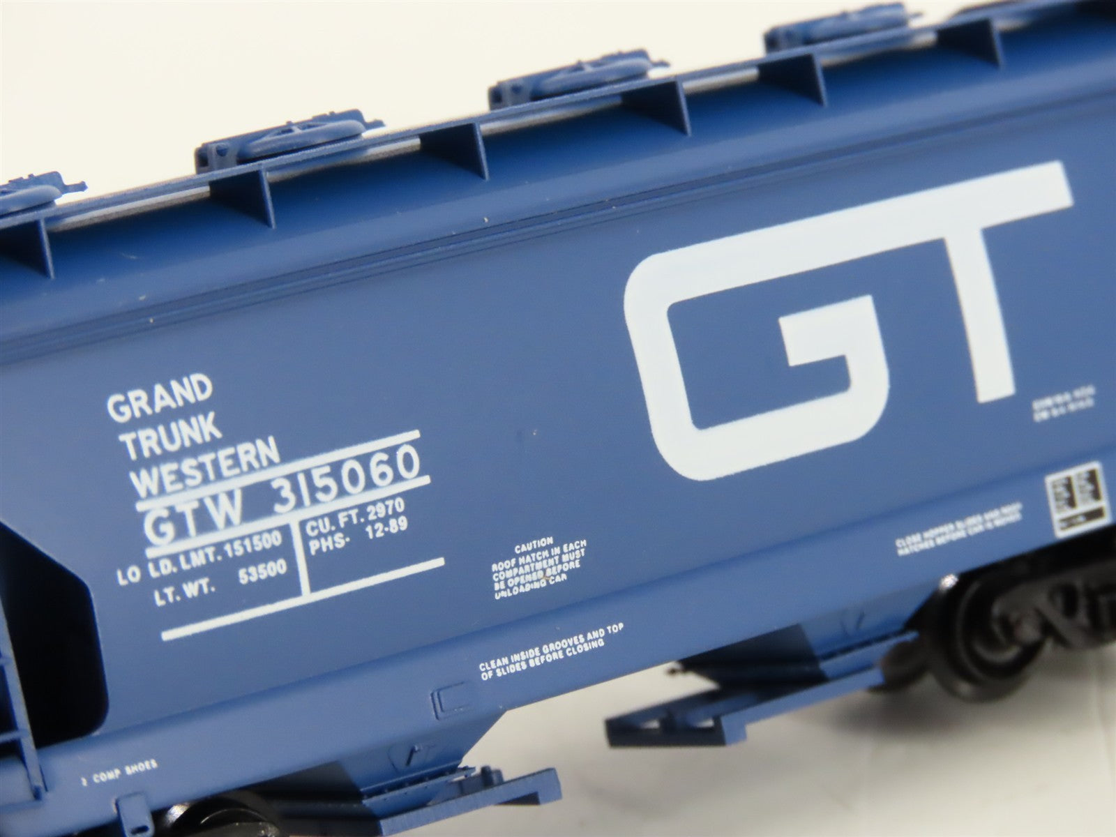 N Micro-Trains MTL 92010 GTW Grand Trunk Western 2-Bay Covered Hopper #315060