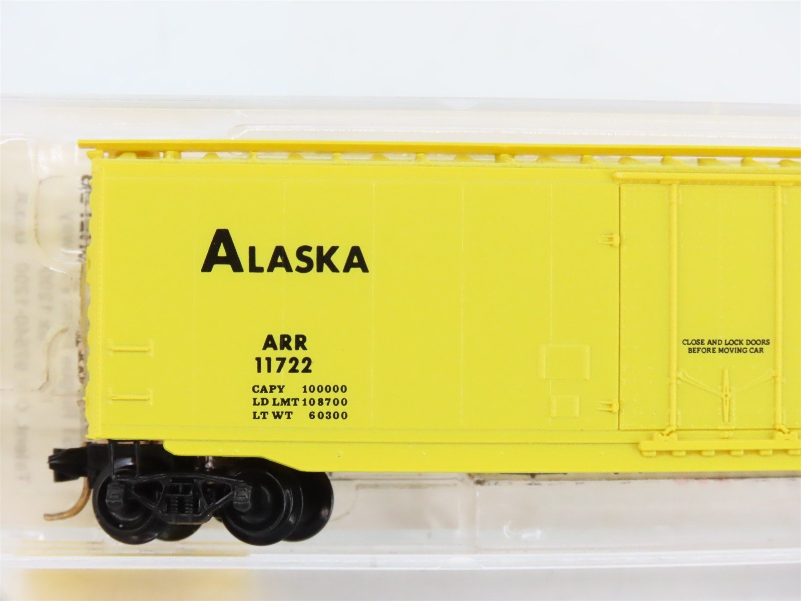 N Scale Micro-Trains 32100 ARR Alaska Railroad 50' Single Plug Door Box Car RTR