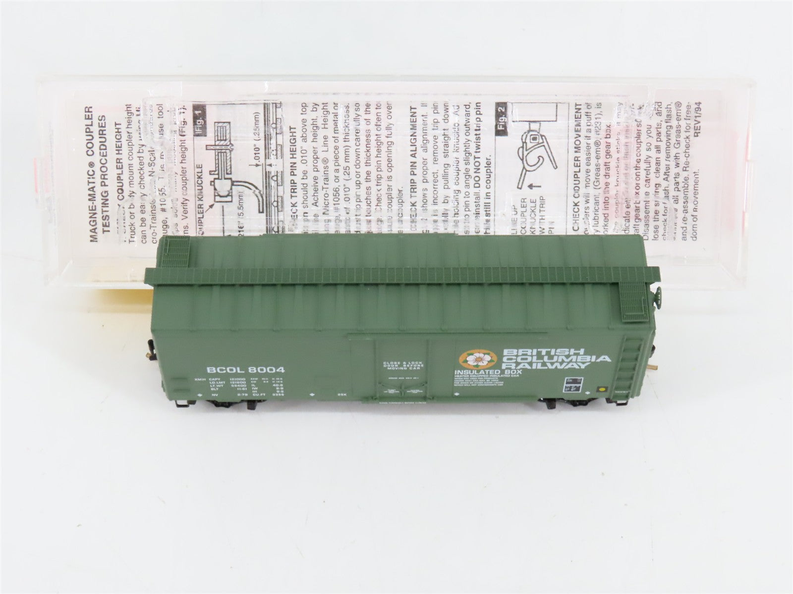 N Scale Micro-Trains 21230 BCOL British Columbia Railway 40' Box Car 8004 RTR