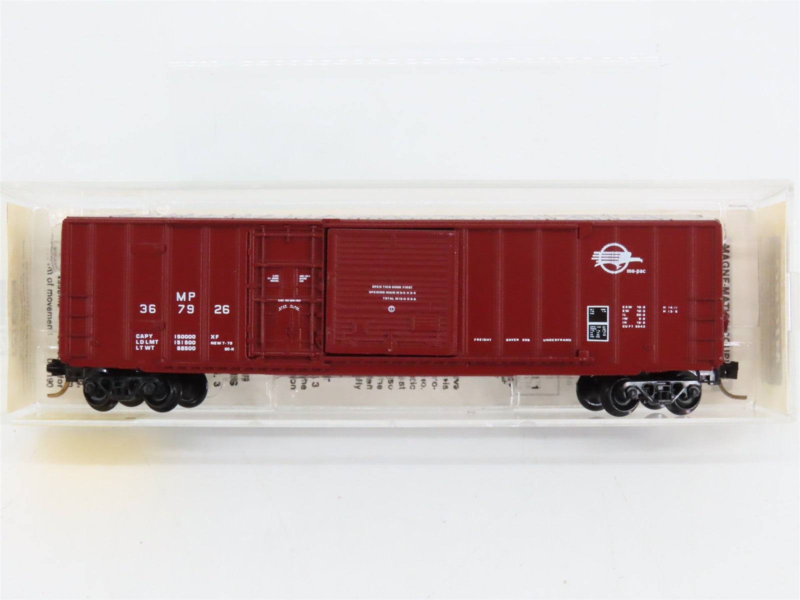 N Scale Micro-Trains 26040 MP Missouri Pacific 50' Box Car 367926 RTR