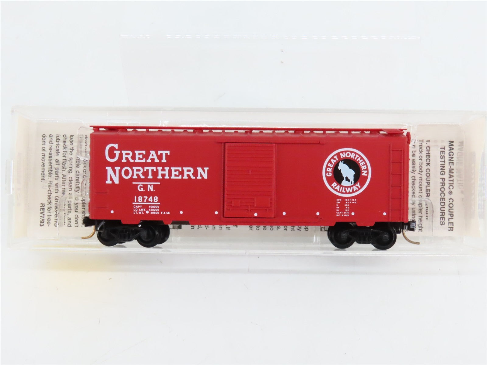 N Scale Micro-Trains 20156 GN Great Northern 40' Box Car 18748 RTR
