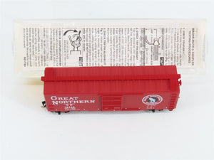 N Scale Micro-Trains 20156 GN Great Northern 40' Box Car 18748 RTR