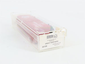 N Scale Micro-Trains 20156 GN Great Northern 40' Box Car 18748 RTR