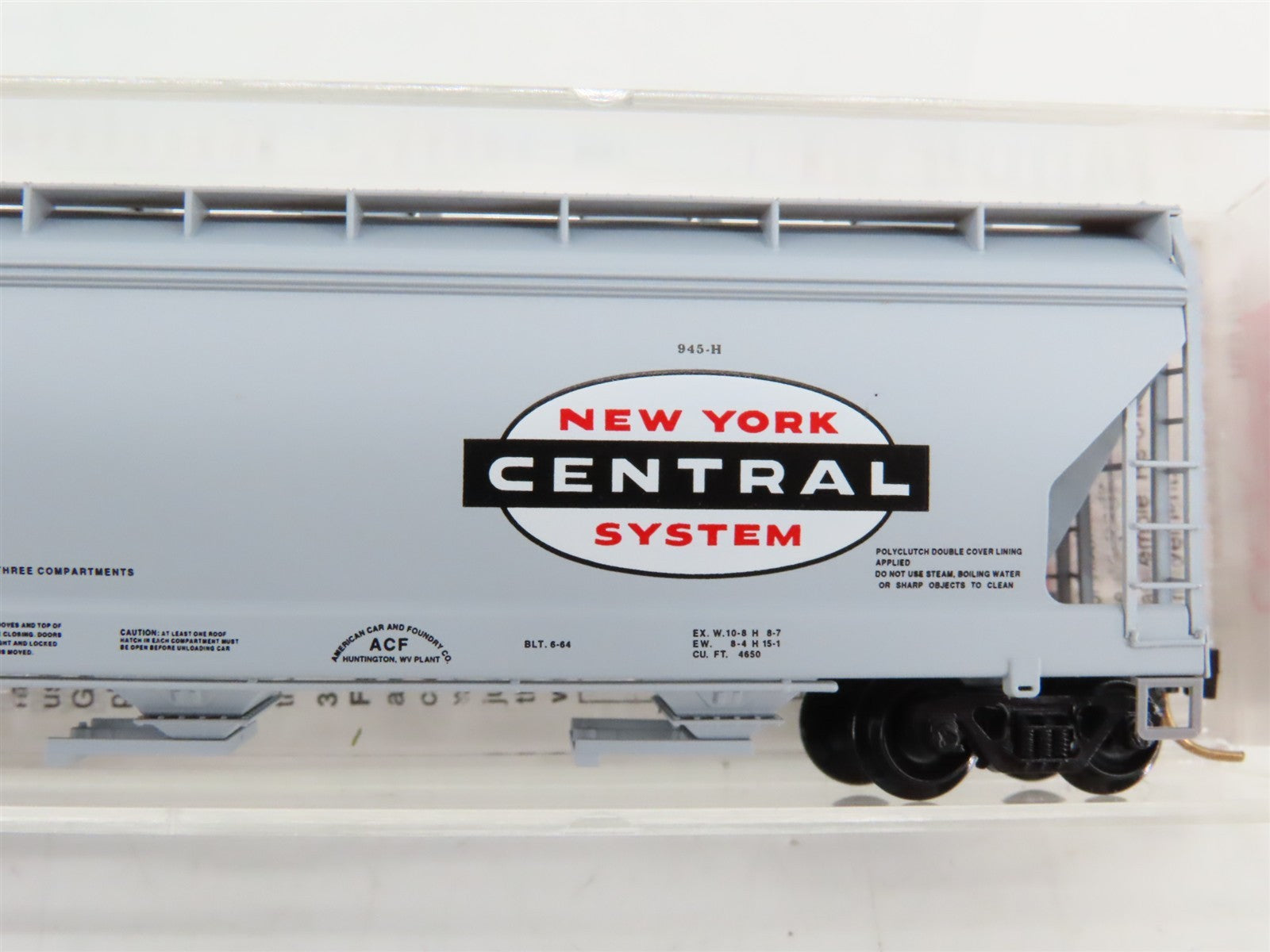 N Scale Micro-Trains MTL 93030 NYC New York Central 3-Bay Hopper 886025 RTR