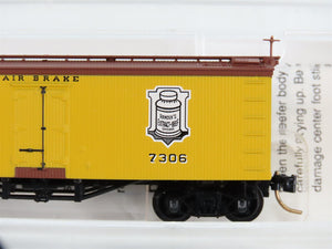 N Scale Micro-Trains 58030 ARLN Armour Refrigerator Line 36' Reefer 7306 RTR