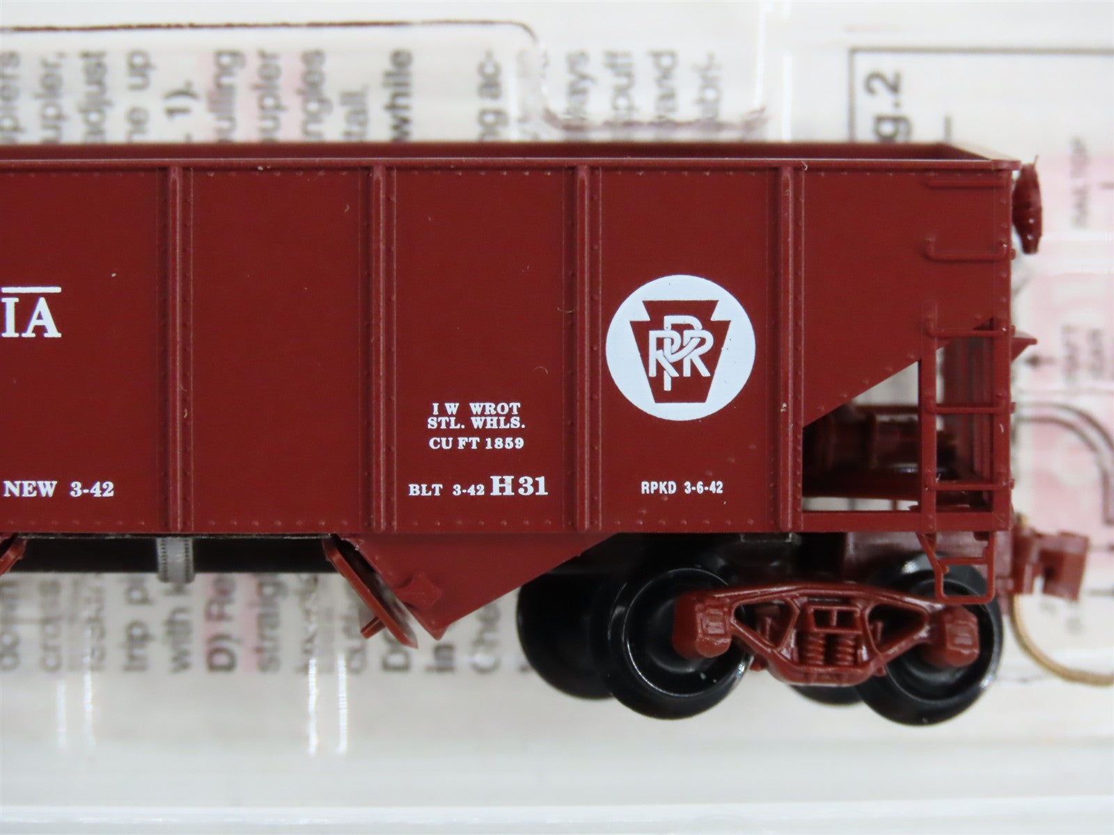 N Scale Micro-Trains 56060 PRR Pennsylvania 33' 2-Bay Hopper 220306 RTR