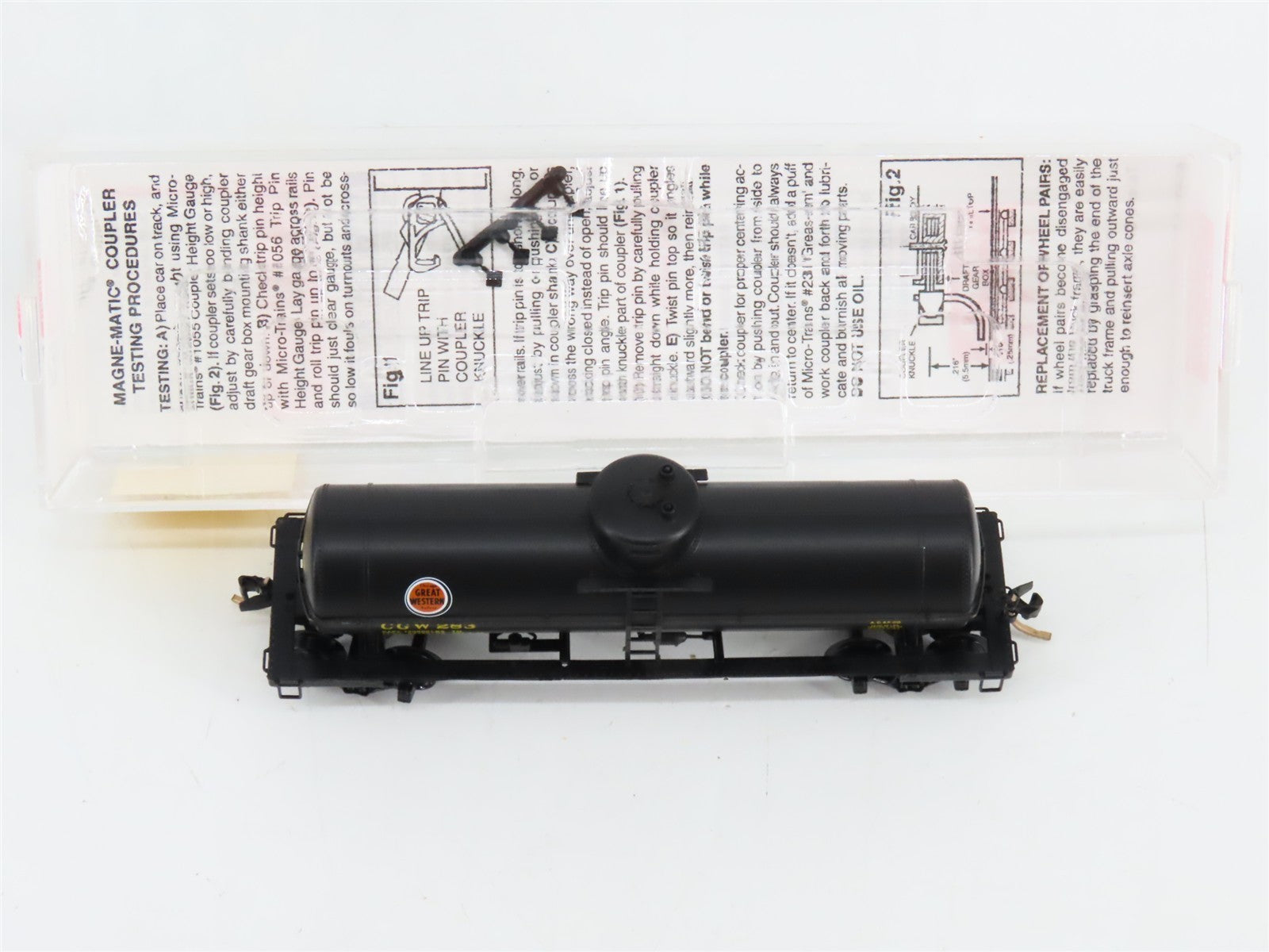 N Scale Micro-Trains 65410 Chicago Great Western 39' Single Dome Tank Car RTR