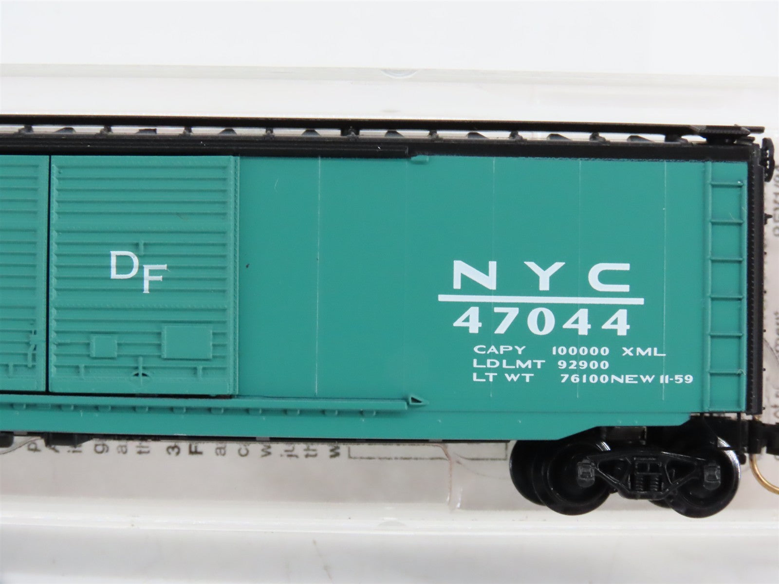 N Scale Micro-Trains 34200 NYC New York Central 50' Box Car 47044 RTR