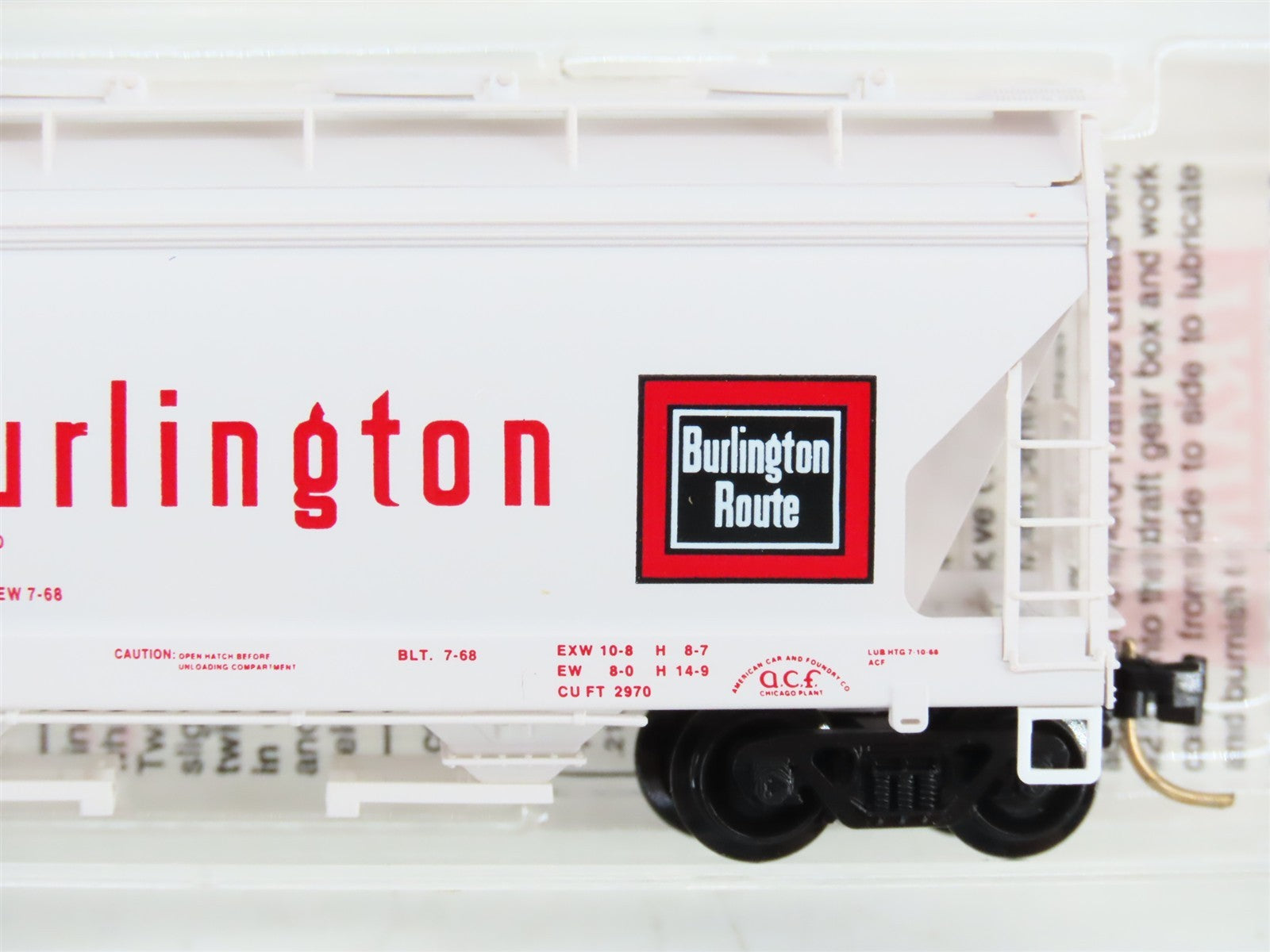 N Scale Micro-Trains 92070 Chicago, Burlington & Quincy 2-Bay Covered Hopper RTR