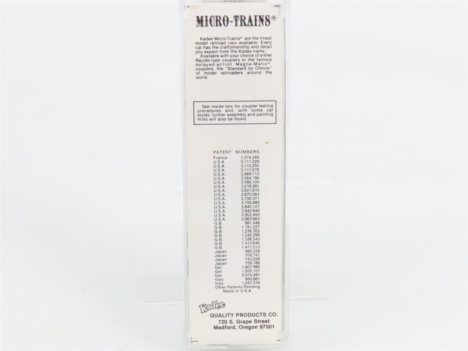 N Scale Micro-Trains 39030 NP Northern Pacific 40' Box Car 38527 RTR