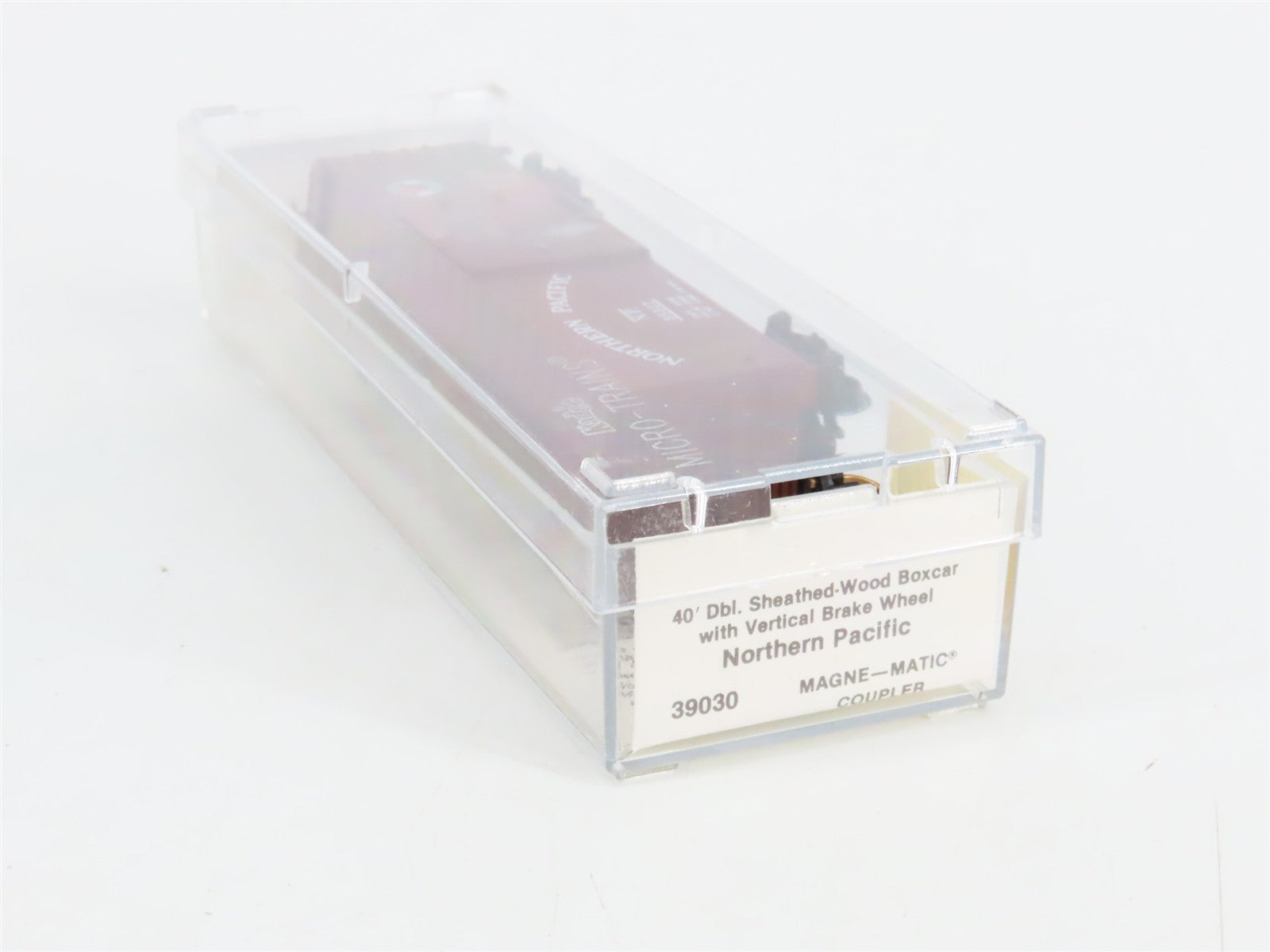 N Scale Micro-Trains 39030 NP Northern Pacific 40' Box Car 38527 RTR