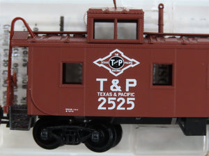 N Scale Micro-Trains 100010 T&P Texas & Pacific 36' Caboose 2525 RTR