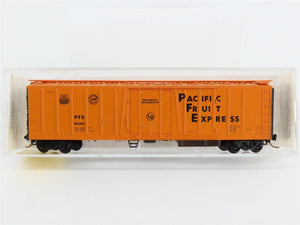 N Micro-Trains MTL 70010 UP SP PFE Pacific Fruit Express Mech. Reefer #302212