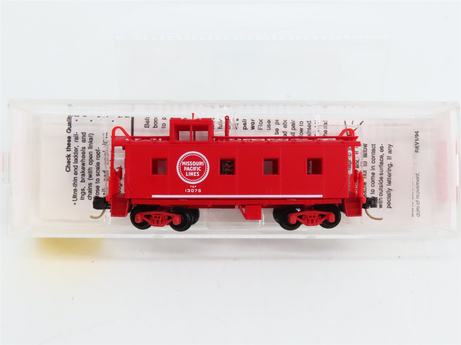 N Scale Micro-Trains 100020 Missouri Pacific 36' Riveted Steel Side Caboose RTR