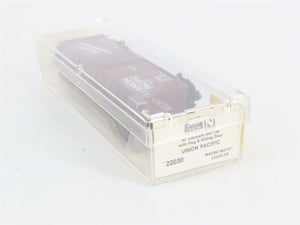 N Scale Micro-Trains 22030 UP Union Pacific 40' Plug & Sliding Door Box Car RTR
