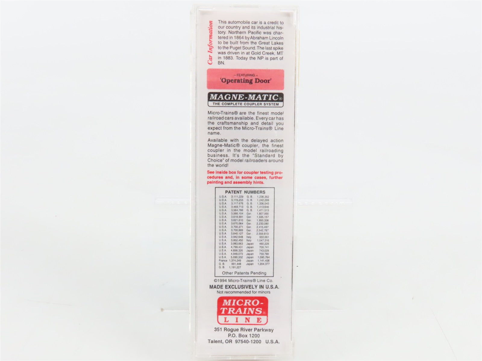 N Scale Micro-Trains 29030 NP Northern Pacific 40' Box Car 8006 RTR