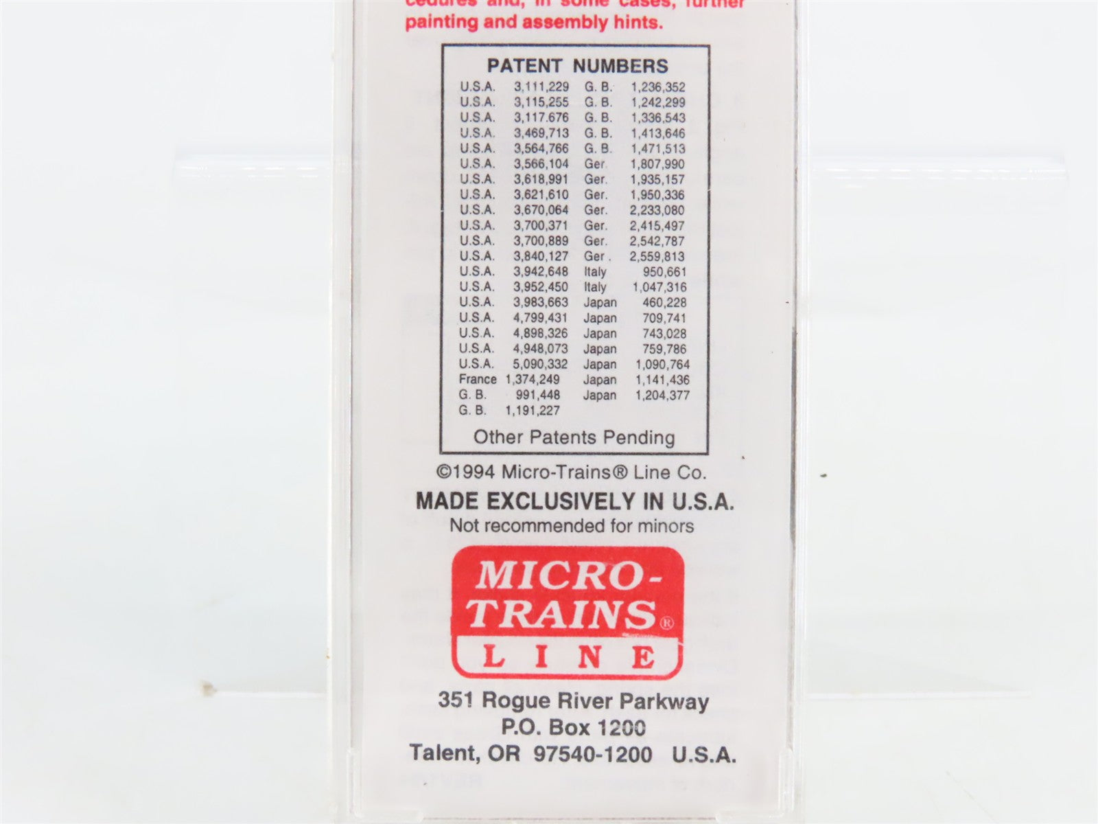 N Scale Micro-Trains 29030 NP Northern Pacific 40' Box Car 8006 RTR